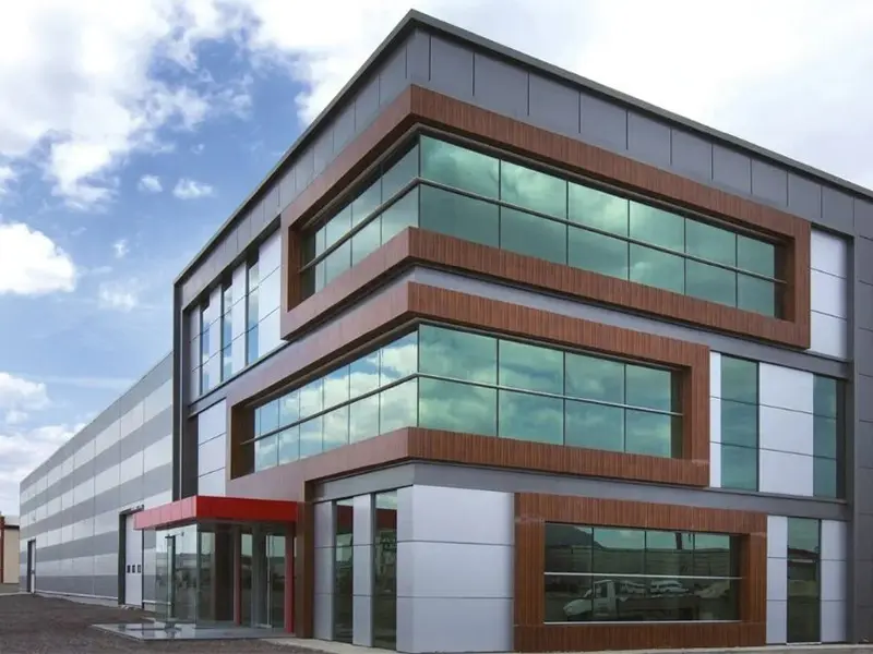 Ahşap Desenli Kompozit Panel Uygulaması